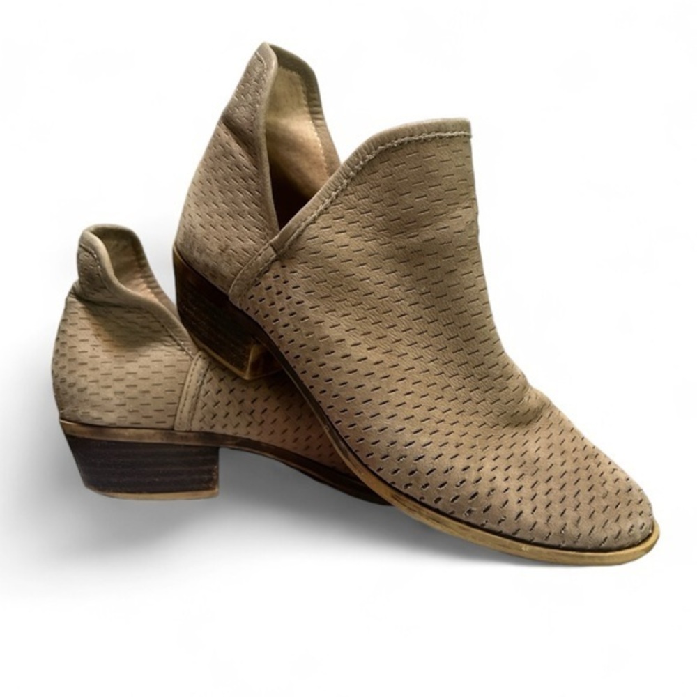 Lucky Brand Bailey‎ Women 9.5 Perforated Tan Brown Ankle Leather Bootie 1" Heel